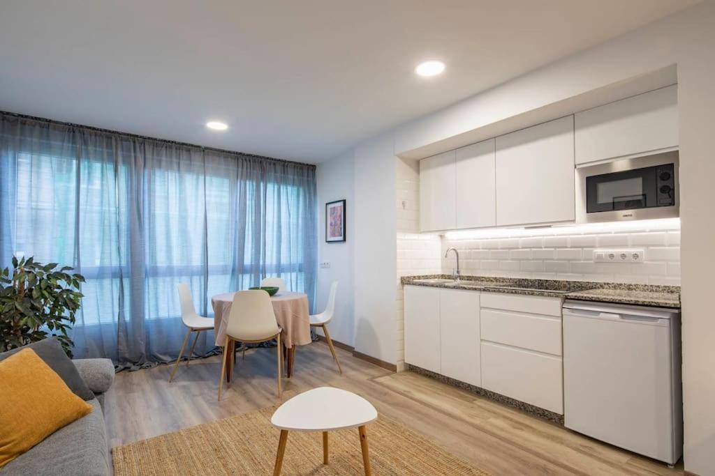 Lindo Estudio En El Centro By Cabana Rentals Vigo Eksteriør billede